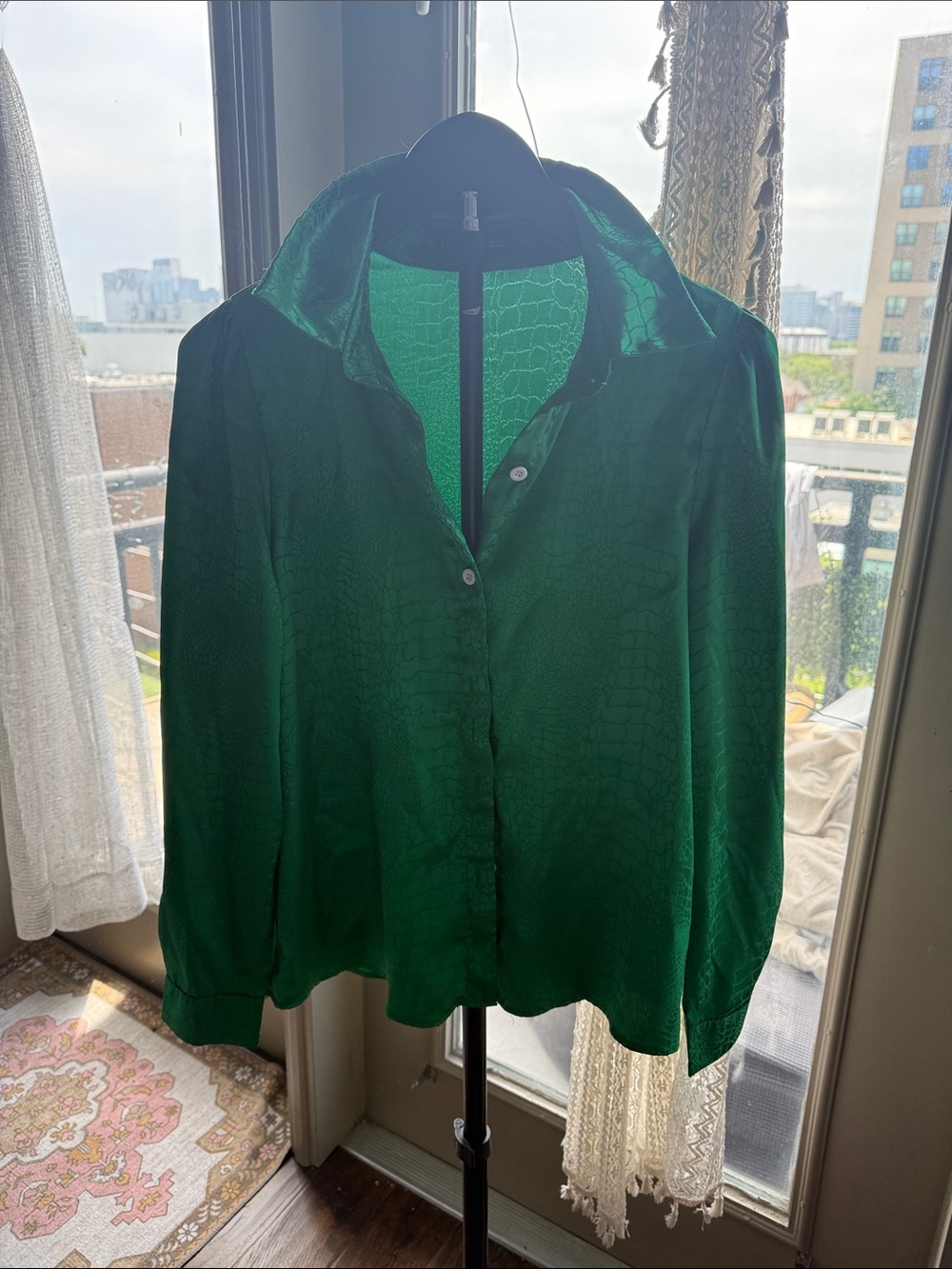 SHEIN Emerald Green Satin Button-Up Blouse